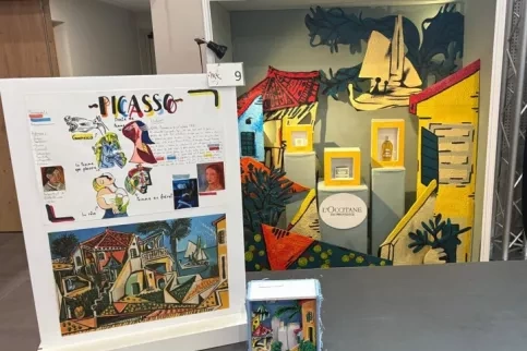 Vitrine et planche - thème Picasso - MAF 2025