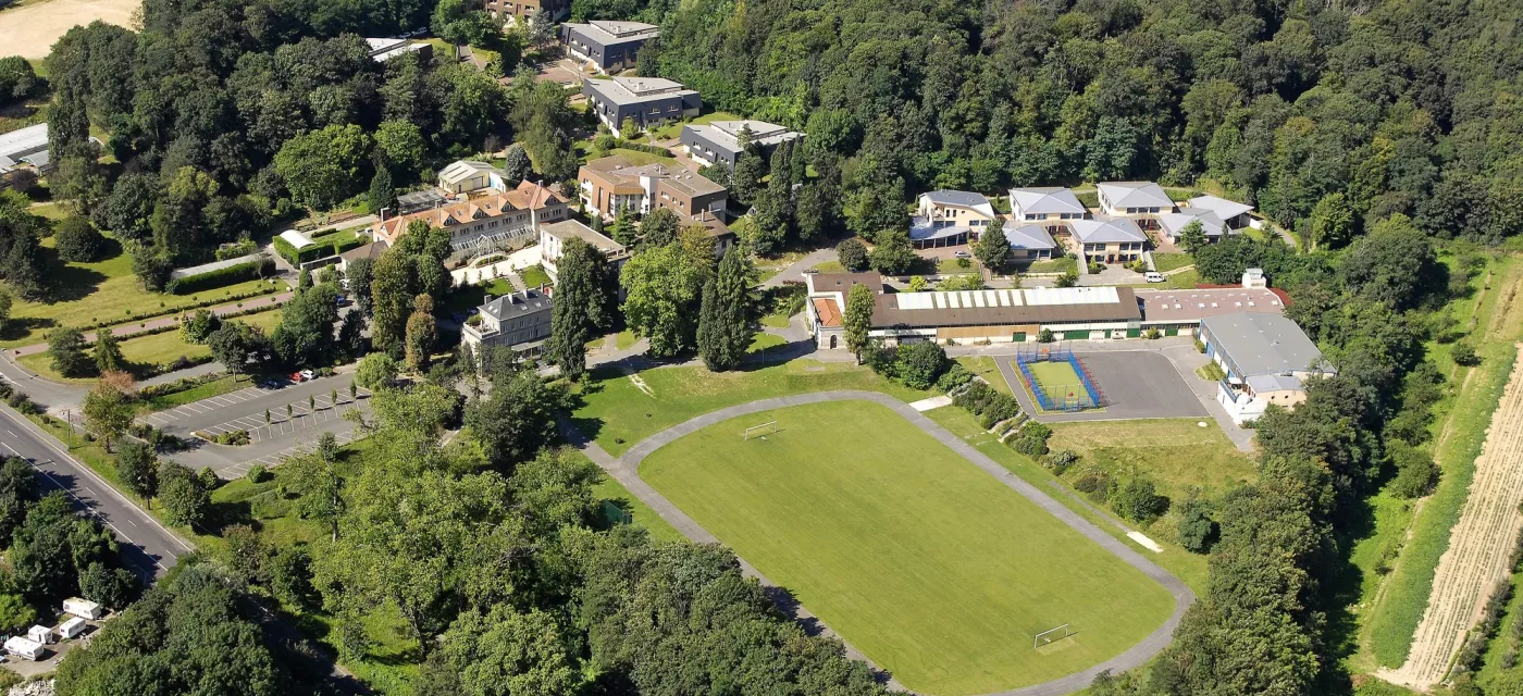Groupe scolaire Saint-Jean vue du haut