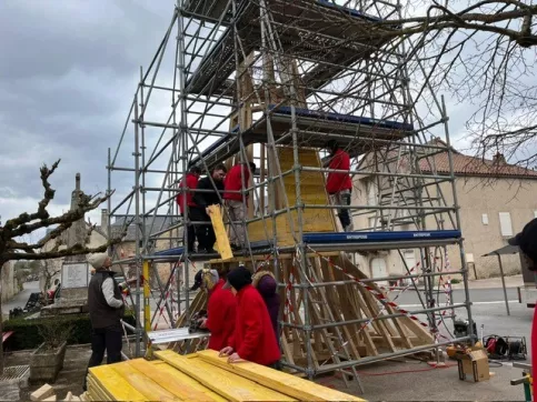 construction flèche avec les jeunes